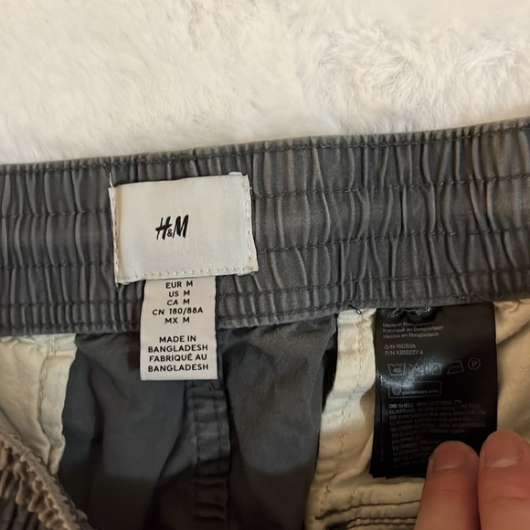 H&M cargo joggers - Picture 2 of 4